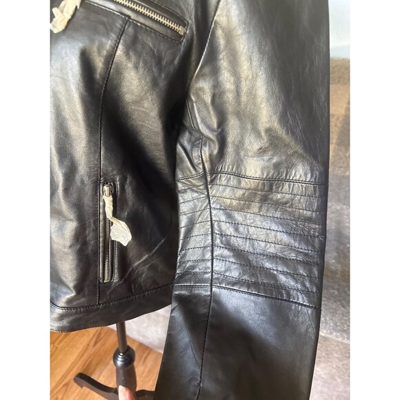 EXCELLED Womens Black Leather Moto Jacket Zippered Pockets & Sleeve Sz M NWT - Picture 3 of 15
